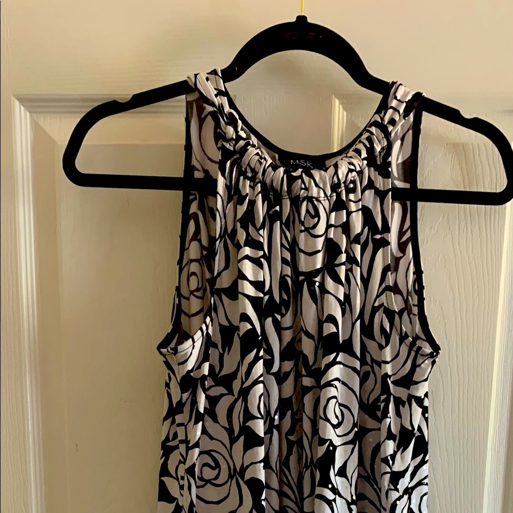 Embellished sleeveless sequin sheath dress